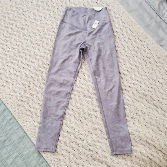 NWT AERIE Coated Faux Leather Light Mauve Limited Edition Leggings- M - Picture 1 of 8
